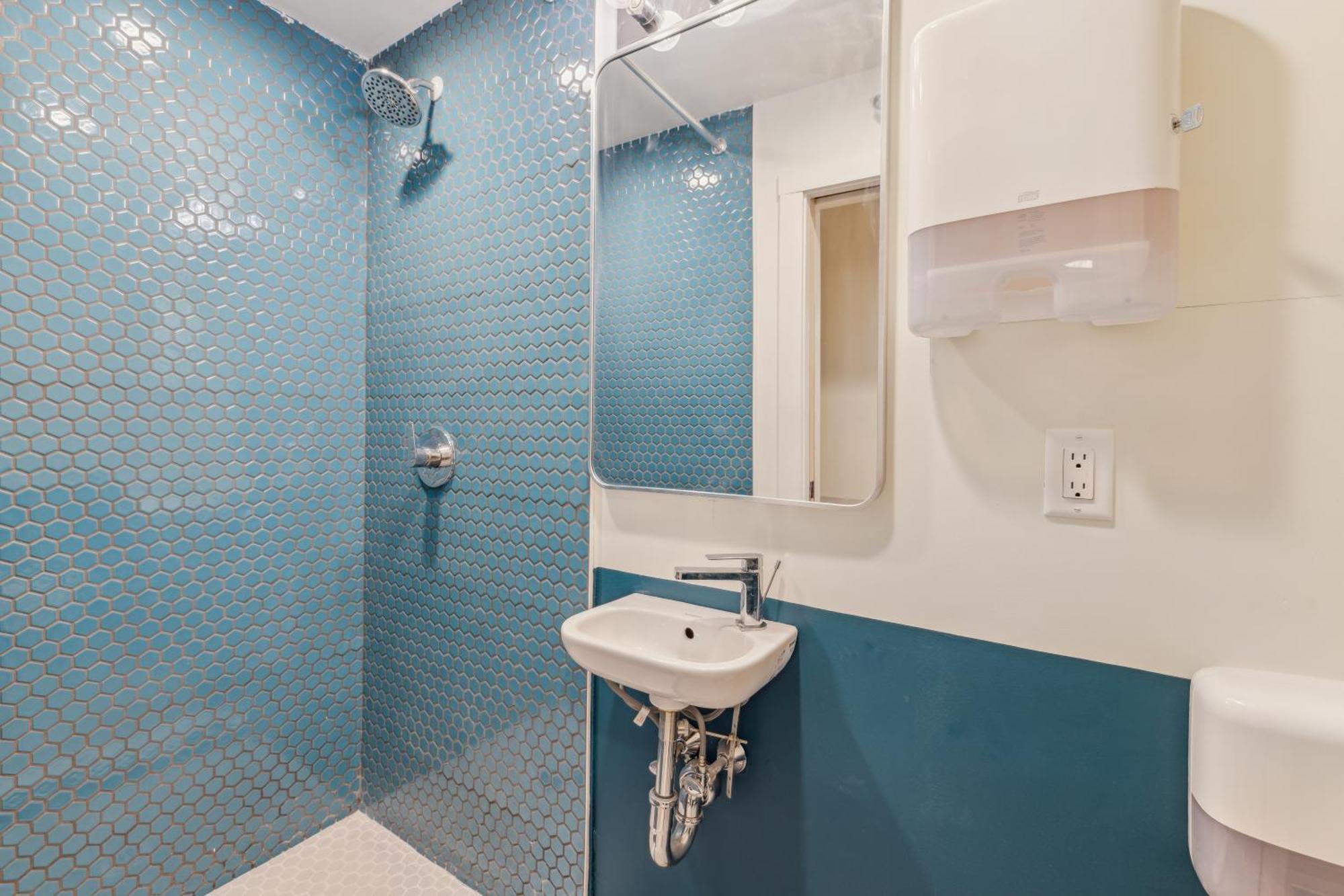 Meco Hotel Бостон Экстерьер фото
